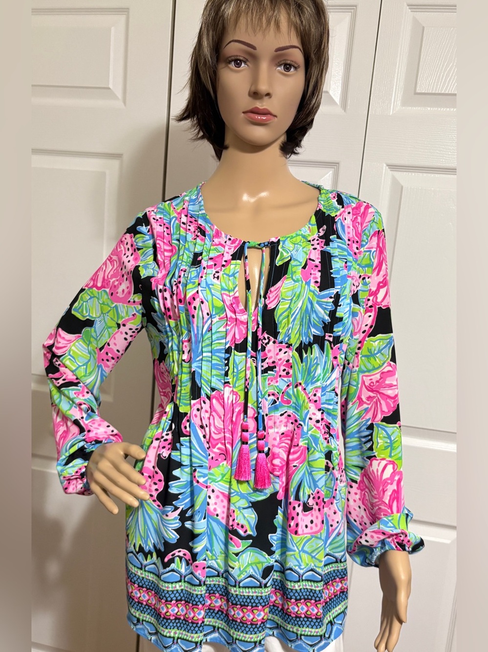 Women’s Lilly Pulitzer Marilina Pintucked Tassel-Tie Tunic. New, without tags